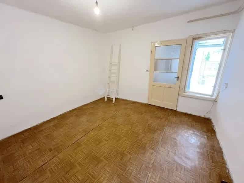 Ház Kiadó , Budapest, Közép-Magyarország