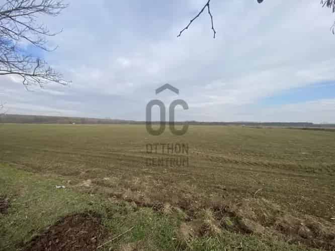 Győri eladó telek, T035284