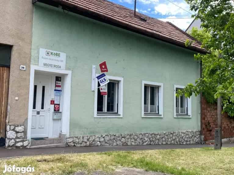 Belvárosközeli 25 m2-es iroda szoc helységekkel kiadó - Eger, Iroda, üzlethelyiség, ipari ingatlan - Jófogás Ingatlan