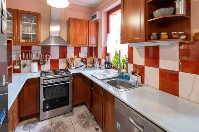 Ház Kiadó , Budapest, Közép-Magyarország