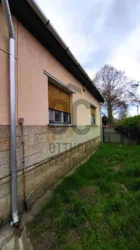 Jászapátii eladó családi ház, DHZ078450