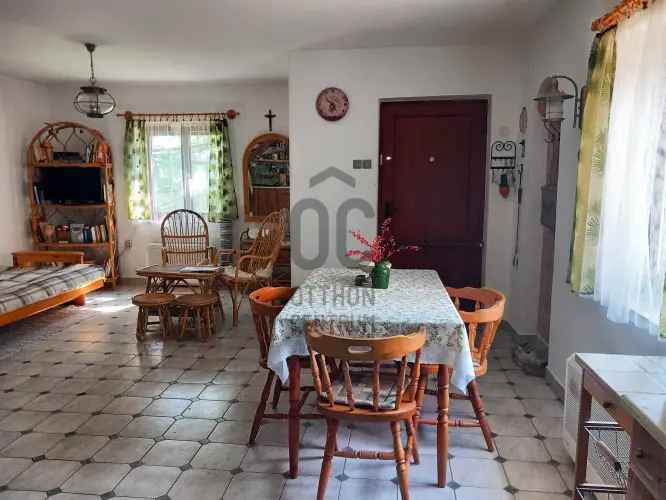 Balatongyöröki eladó családi ház, DHZ075823
