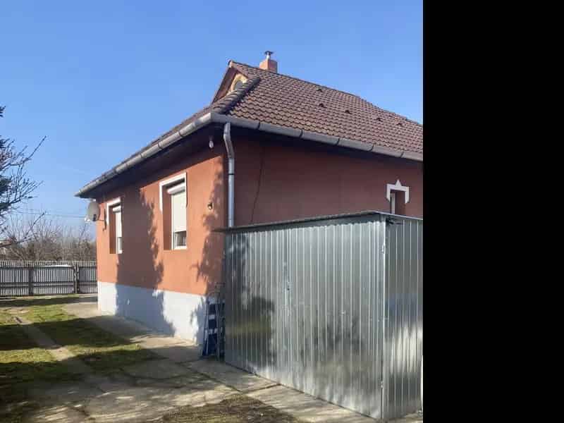 Ház Kiadó , Tiszaújvárosi járás, Alföld és Észak