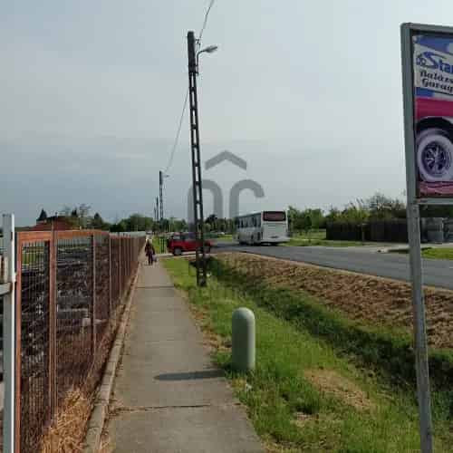 Ságvári eladó kereskedelmi ingatlan, UZ015915