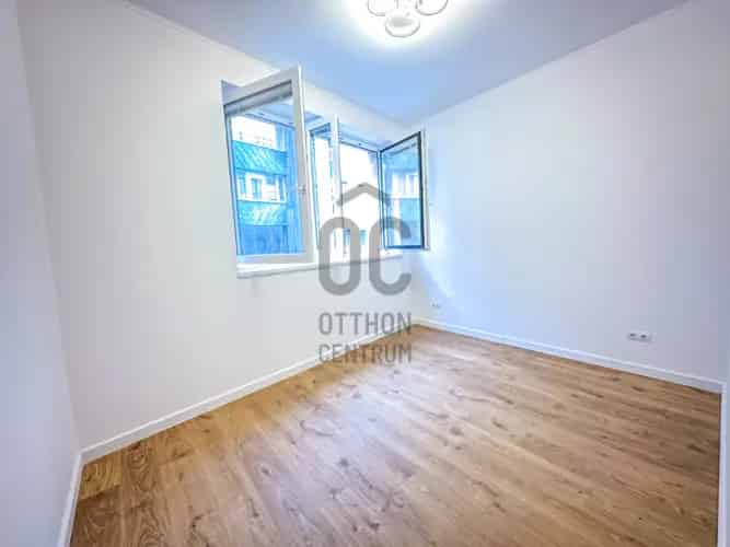 Biatorbágyi eladó lakás, H503215