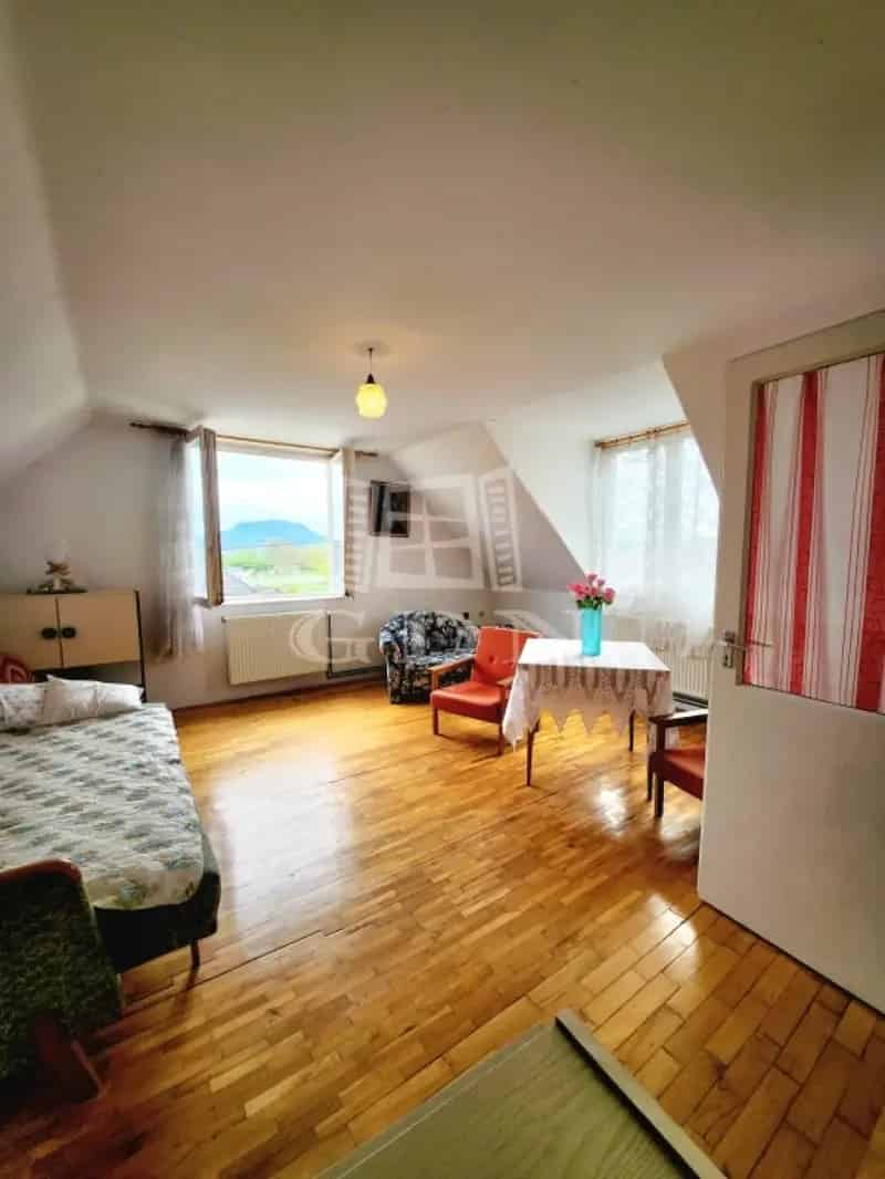 Ház Kiadó , Tapolca, Dunántúl