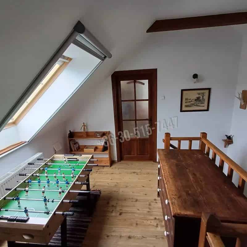 Ház Kiadó , Budakeszi járás, Közép-Magyarország