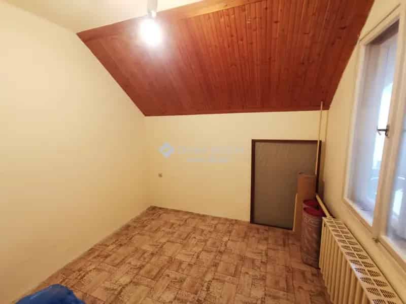 Ház Eladó , Nagykőrös, Közép-Magyarország