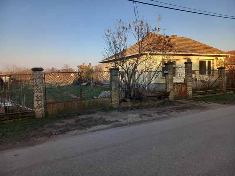 Telek Kiadó , Szolnoki járás, Alföld és Észak