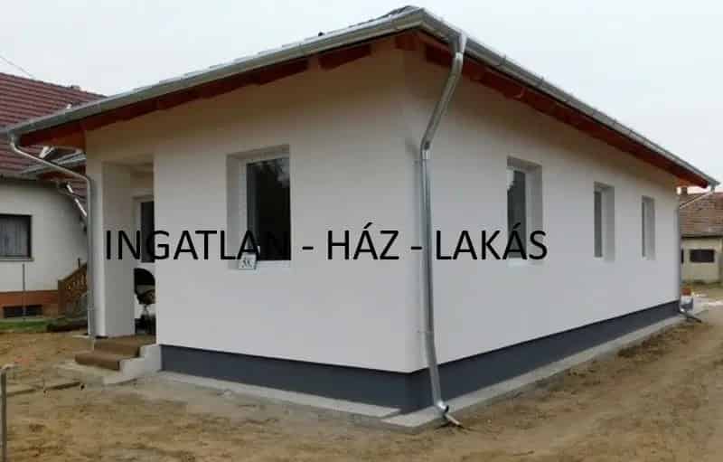 Ház Kiadó , Gödöllői járás, Közép-Magyarország