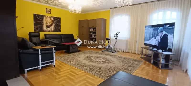 Ház Eladó , Budaörs, Közép-Magyarország
