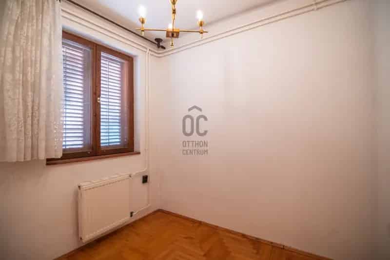 Ház Kiadó , Budapest, Közép-Magyarország