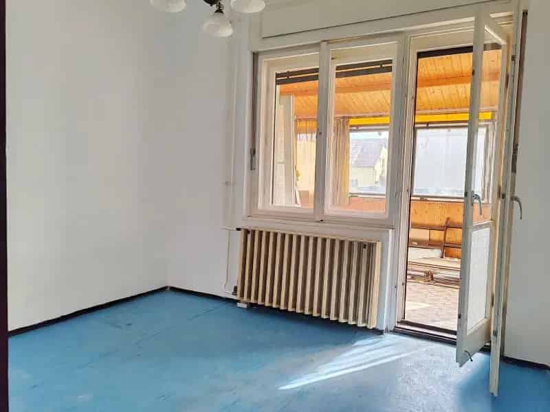 Ház Kiadó , Budapest, Közép-Magyarország