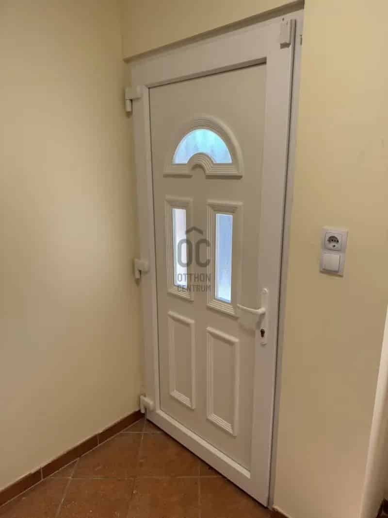 Ház Kiadó , Budapest, Közép-Magyarország