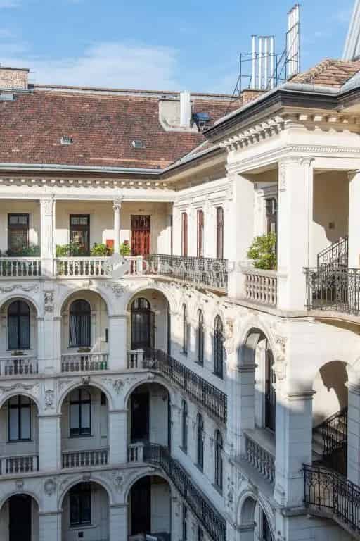 Lakás Eladó , Budapest, Közép-Magyarország