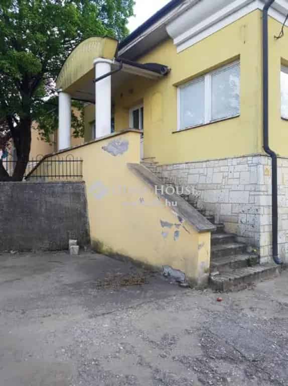 Üzleti célú Eladó , Monok, Alföld és Észak