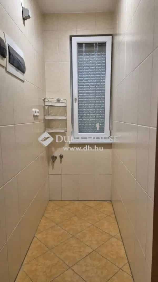 Kecskemét Kertvárosi 260 m2-es Családi Ház Vállalkozásra is Alkalmas