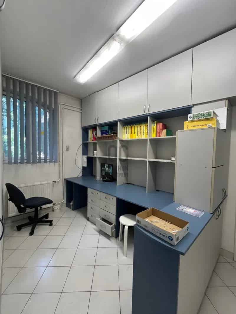 Üzleti célú Kiadó , Pécsi járás, Dunántúl