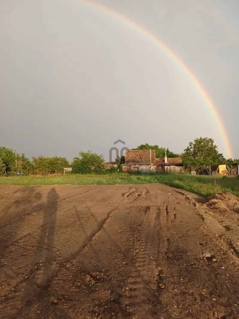 Telek Kiadó , Szigetszentmiklósi járás, Közép-Magyarország