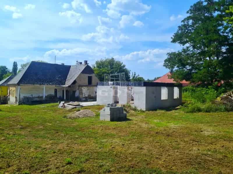 Ház Kiadó , Tabajd, Dunántúl