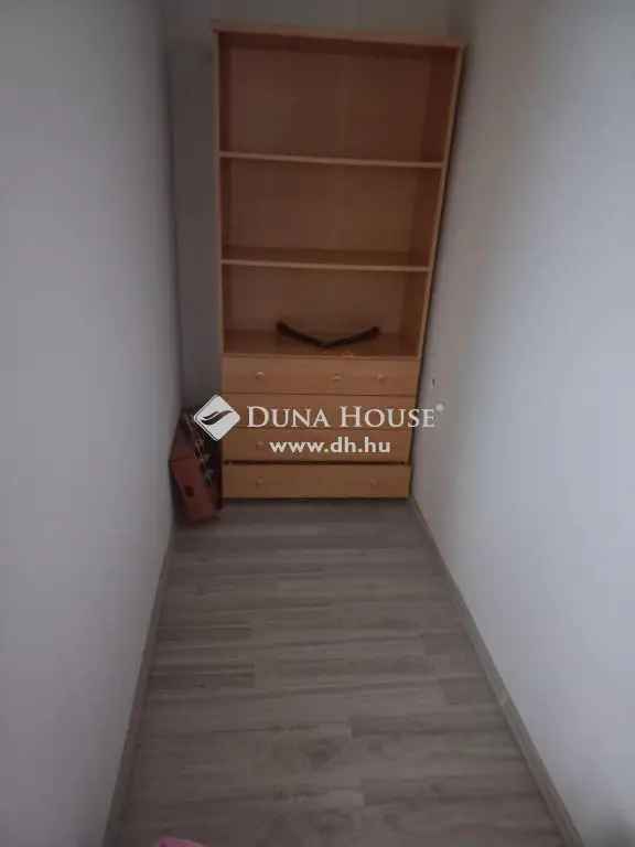 Ház Eladó , Bár, Dunántúl