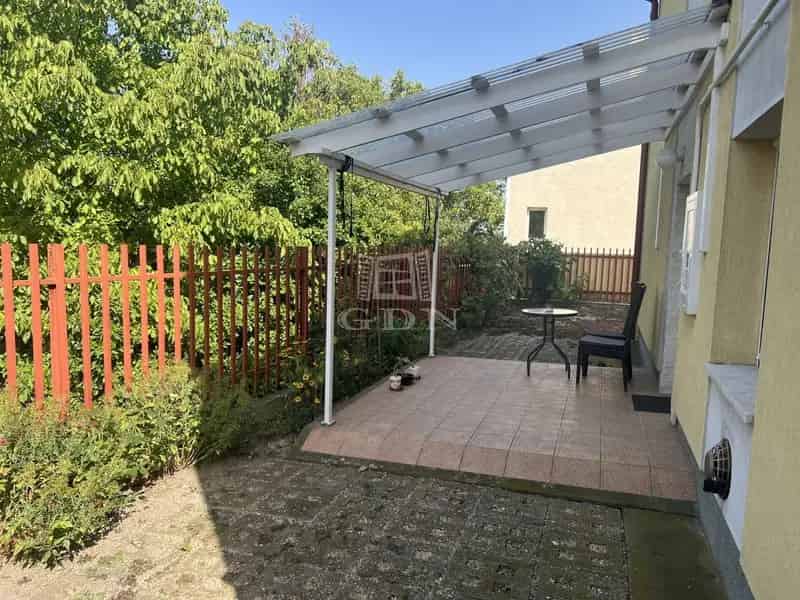 Ház Kiadó , Budapest, Közép-Magyarország