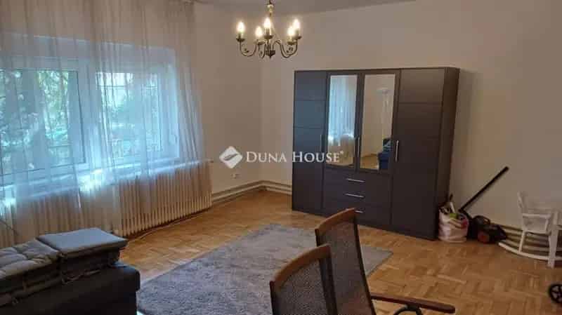 Ház Kiadó , Budakeszi járás, Közép-Magyarország