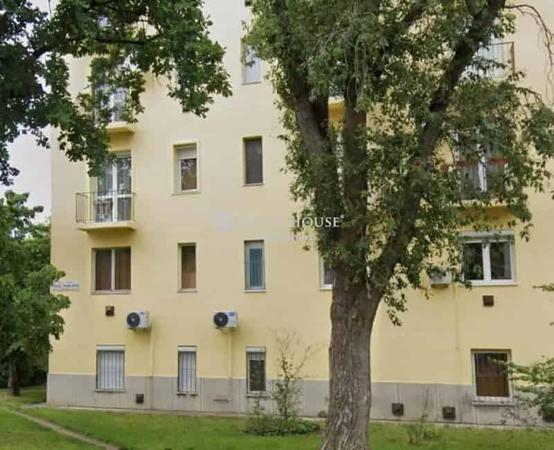 Lakás Eladó , Budapest, Közép-Magyarország