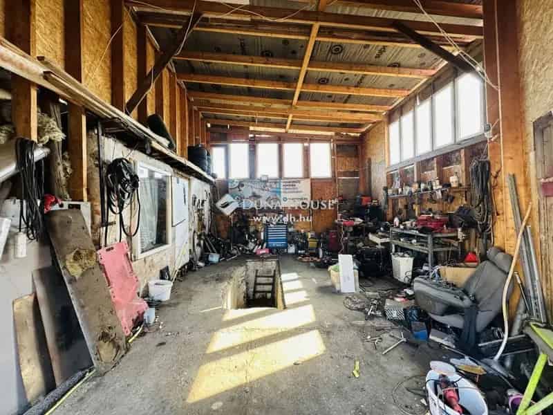 Ház Kiadó , Esztergomi járás, Dunántúl