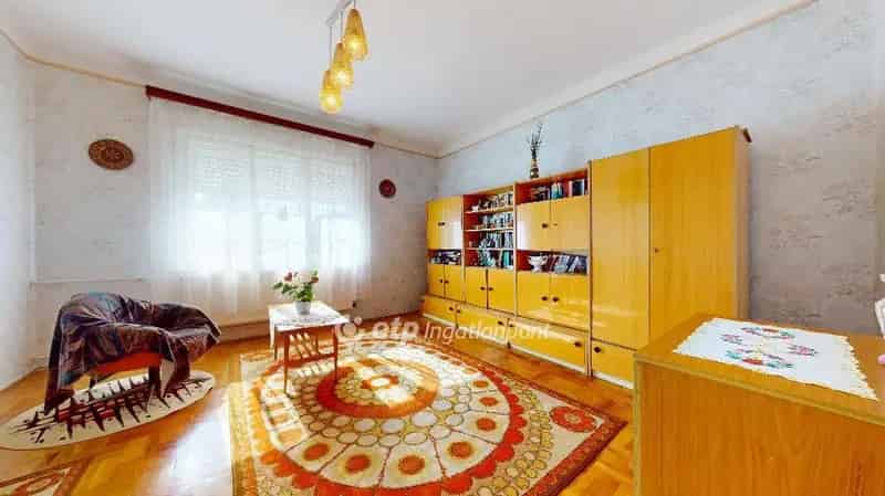 Ház Kiadó , Encsi járás, Alföld és Észak