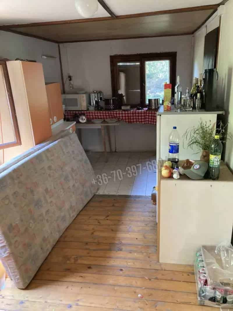 Telek Kiadó , Budakeszi járás, Közép-Magyarország