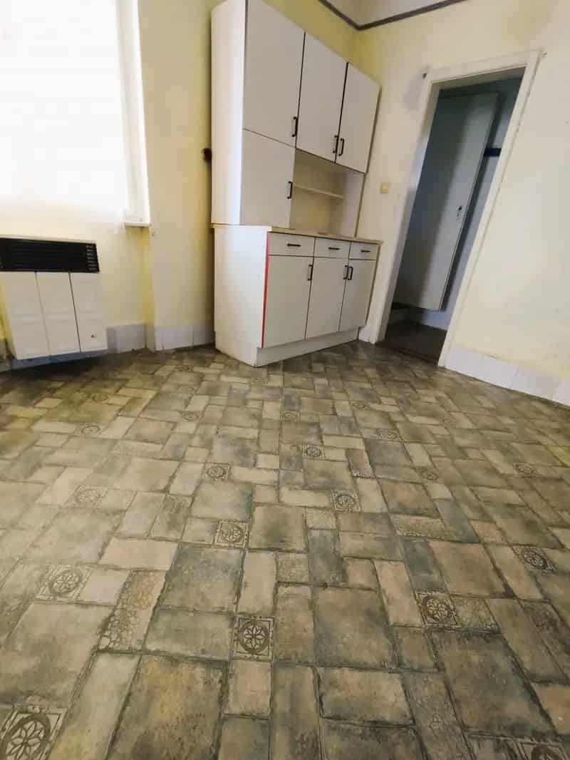 Ház Kiadó , Komáromi járás, Dunántúl