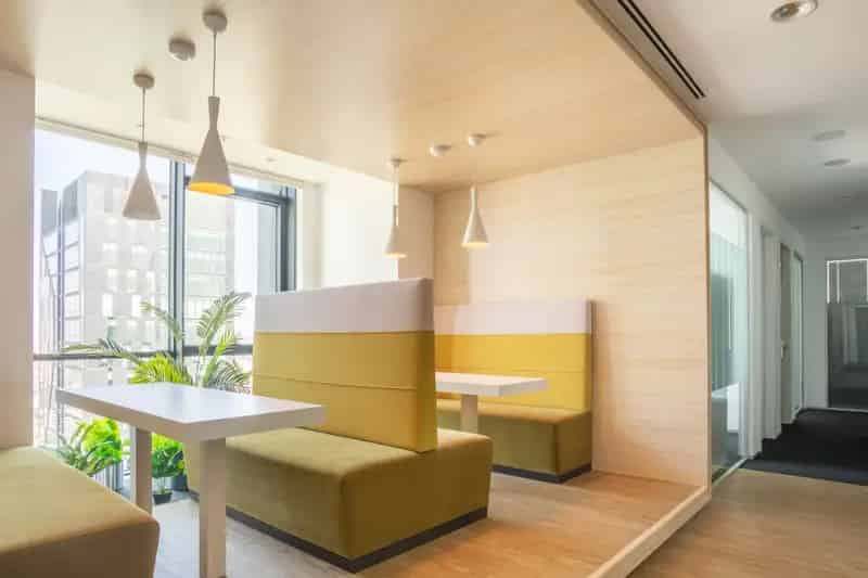 Aktív munka, alkalmazkodó iroda a Regus Köki Terminal Offices