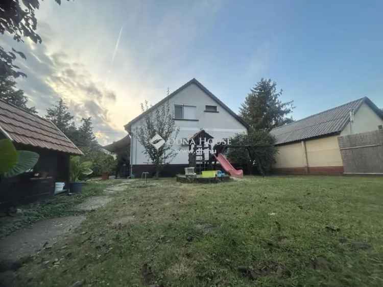 116 nm-es 2 szintes családi ház Lajosmizsén 1017 nm telekkel