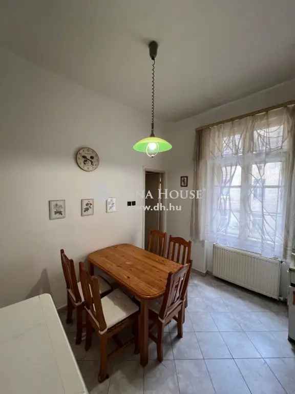 Lakás Eladó , Budapest, Közép-Magyarország