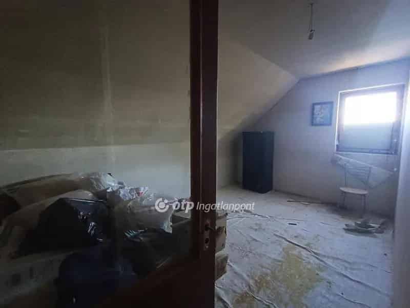 Ház Kiadó , Monori járás, Közép-Magyarország