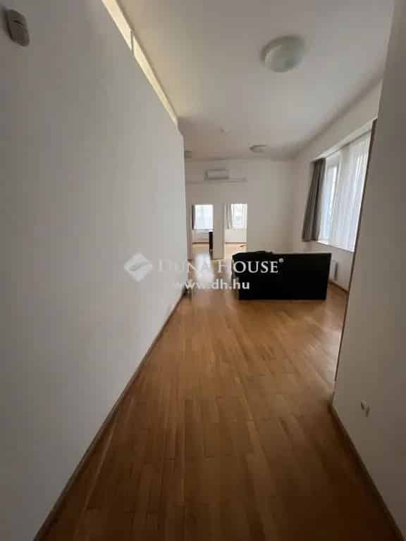 Ház Kiadó , Budapest, Közép-Magyarország