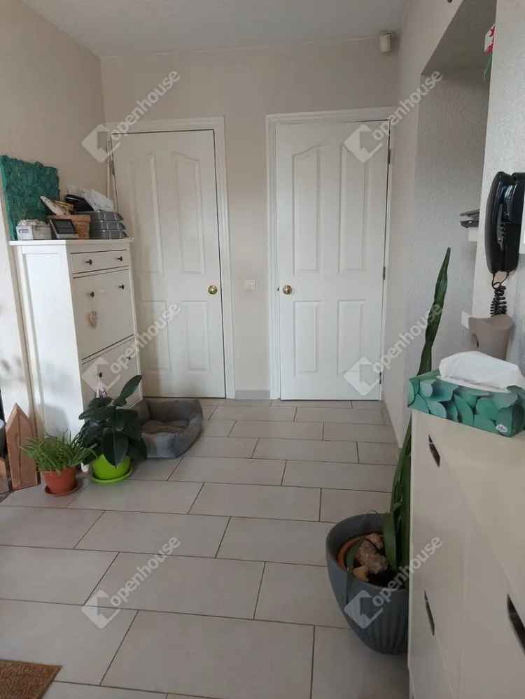 Ház Kiadó , Győri járás, Dunántúl