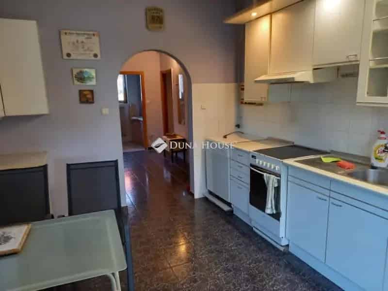 Ház Kiadó , Dunakeszi járás, Közép-Magyarország