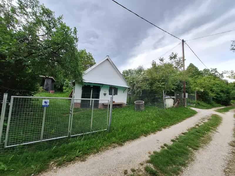 Alcsútdobozi présház eladó 20m2 2361m2 telekkel