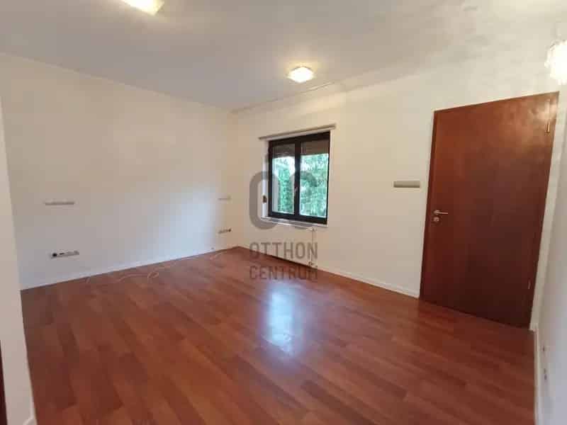 Ház Kiadó , Budapest, Közép-Magyarország