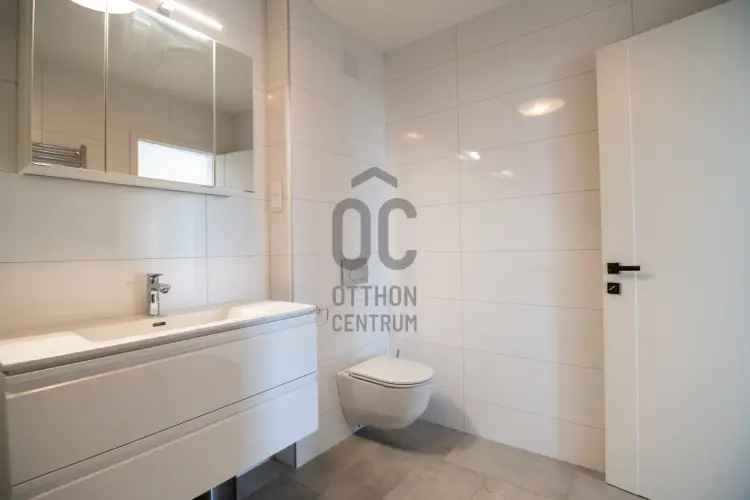 Balatonfenyvesi eladó újépítésű lakás, U0047871