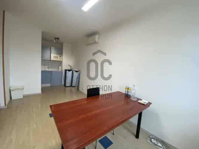 Győri kiadó kereskedelmi ingatlan, UZ018725