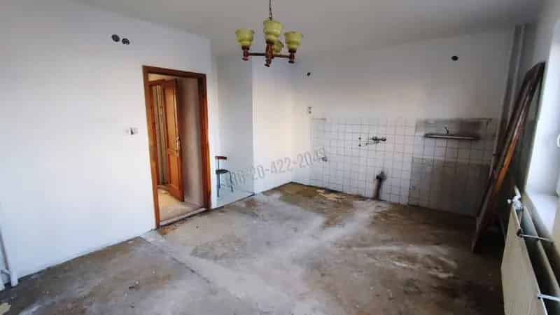 Ház Kiadó , Halásztelek, Közép-Magyarország
