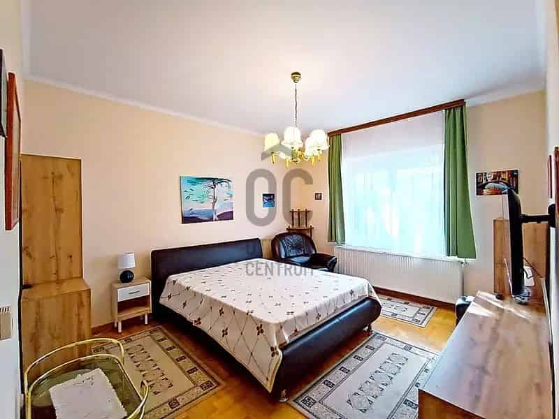 Ház Kiadó , Budapest, Közép-Magyarország