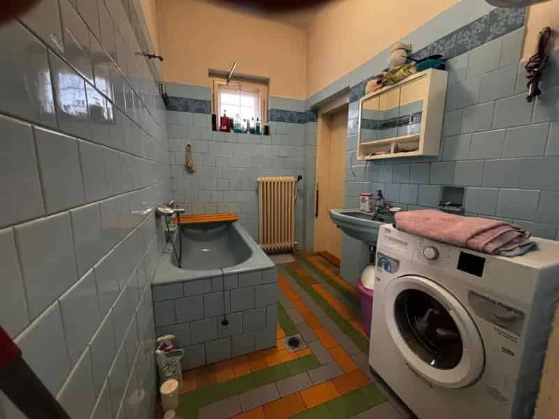 Ház Kiadó , Budapest, Közép-Magyarország