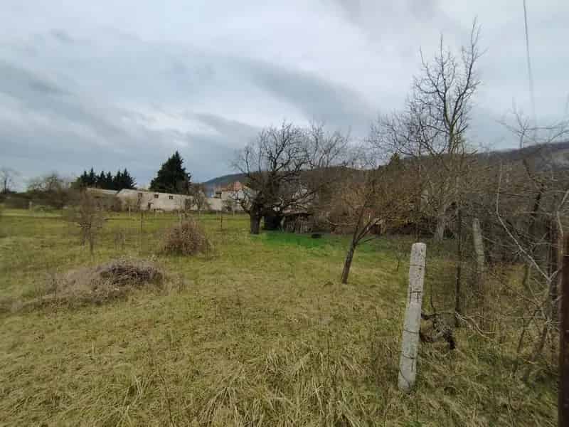 Telek Kiadó , Tatabányai járás, Dunántúl