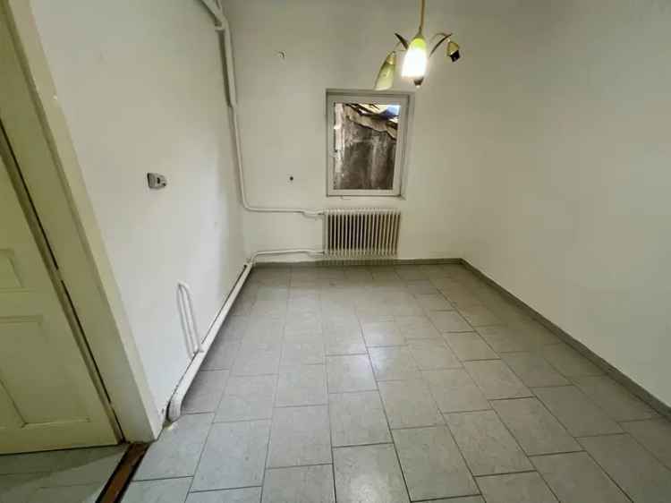 Ház Kiadó , Móri járás, Dunántúl