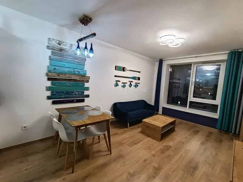 Ház Kiadó , Budapest, Közép-Magyarország