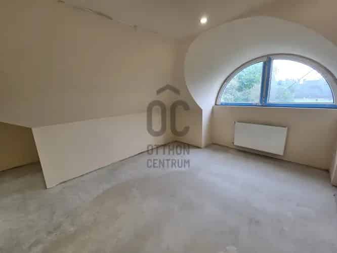 Székesfehérvári eladó családi ház, DHZ035484